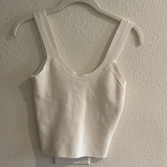 Abercrombie & Fitch Ribbed Crop Tank - Picture 1 of 3